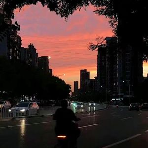 亚洲AV无码㊙️桃乃木
